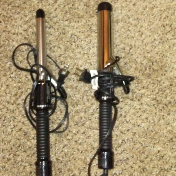 (TWO) Curling Iron - Picture 2 of 3
